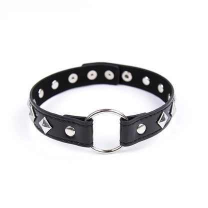 Collar en cuero PU